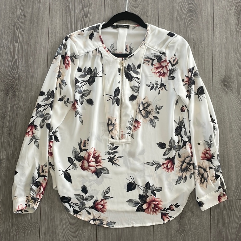 Dynamite floral blouse.